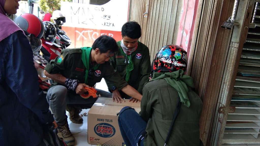 Bantu Korban Banjir, Mapala UPI Tandang Ke Cirebon Timur 